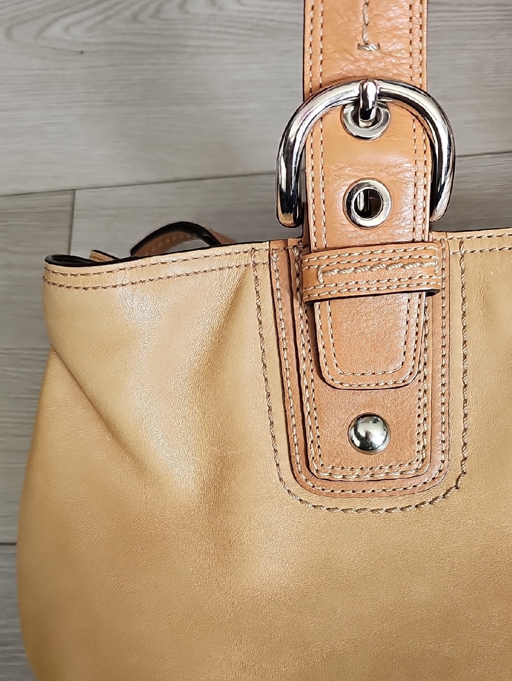 Coach F13109 Soho Buckle Two Tone Tan Leather Satchel Shoulder Bag - Picture 5 of 15